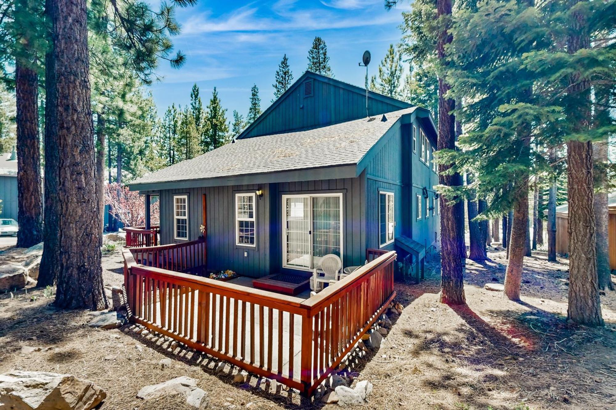 Вилла Little Pinecone Retreat Траки Экстерьер фото